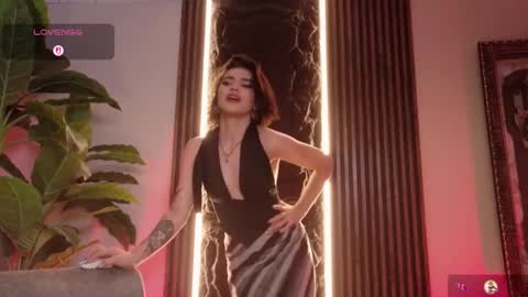 Snapshot of la_diabla_111_ chatting on October 18, 12:09 pm Karime online show from October 18, 12:09 pm