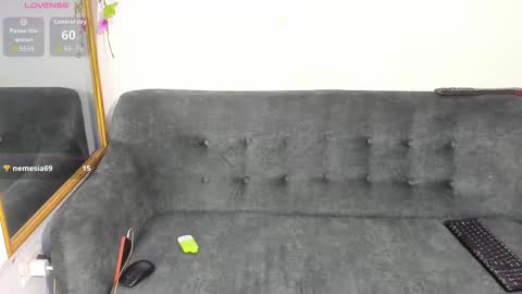 la_saris online show from March 25, 4:52 am