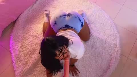 Snapshot of laady_brownn chatting on February 22, 6:19 pm Cris online show from February 22, 6:19 pm