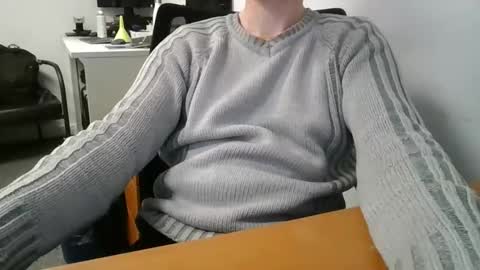 labelette007 online show from March 5, 4:49 pm