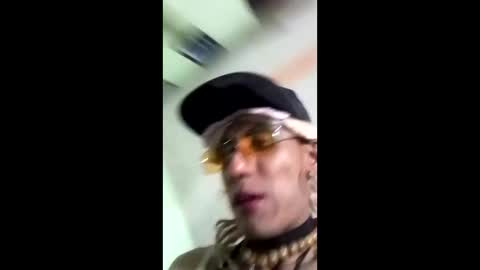 labestiareconoseme44420 online show from April 4, 10:33 am