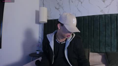 labrinthteasing online show from March 19, 1:38 pm