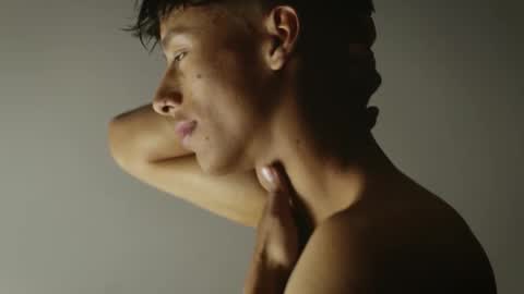 labrinthteasing online show from December 14, 12:33 pm