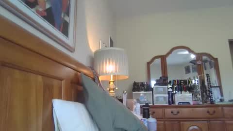 ladikanana_ online show from December 4, 7:35 pm