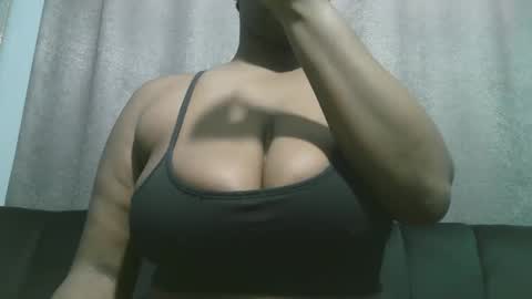 lady_dearra online show from December 22, 5:03 am