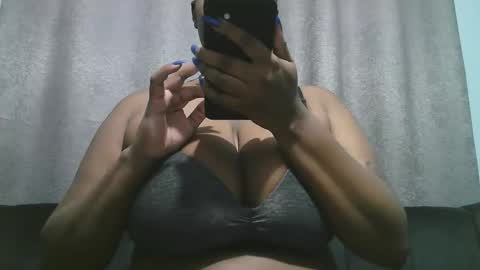 lady_dearra online show from January 9, 4:29 am