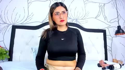 LADY  online show from April 1, 2:34 am