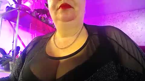 Lady Gloria online show from April 2, 4:42 am
