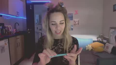 Snapshot of lady_smile69 chatting on September 25, 5:47 am lady_smile69 online show from September 25, 5:47 am