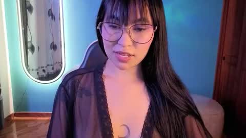 Lady Violet Bridgerton online show from October 21, 11:08 pm