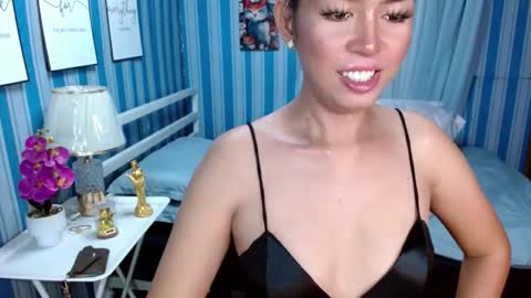 isabelle ash DONT FORGET TO FOLLOW AND THUMBS ME UP BITCHES  online show from March 30, 4:56 am