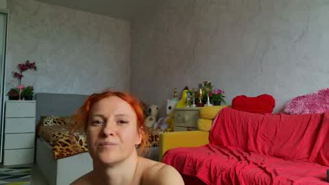 Sima Ladybigsmile online show from May 30, 10:57 am
