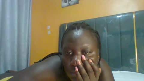 lindah32 online show from March 16, 7:29 pm