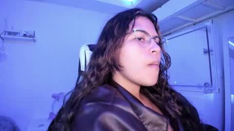  Lady  online show from April 20, 3:42 am