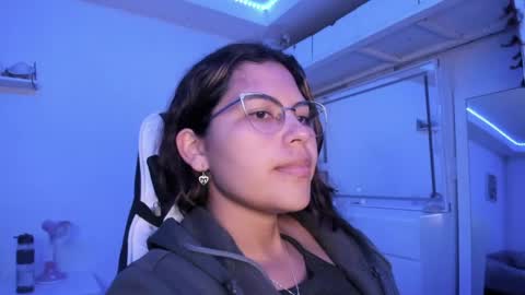  Lady  online show from June 4, 3:34 am