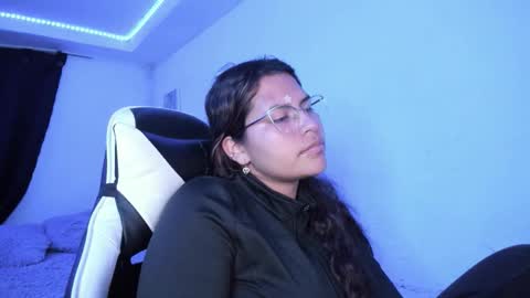  Lady  online show from March 12, 4:49 am