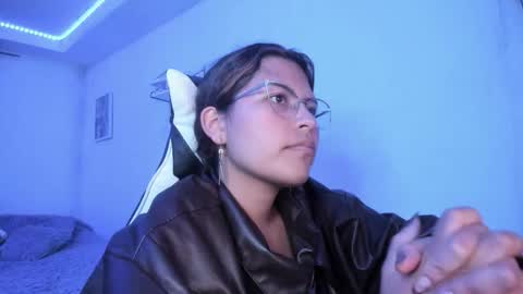  Lady  online show from February 3, 2:41 am