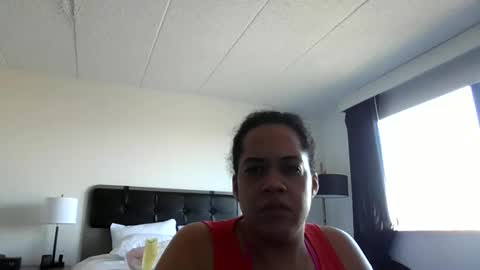 Snapshot of ladycinnabon chatting on February 26, 5:00 pm Stephanie online show from February 26, 5:00 pm