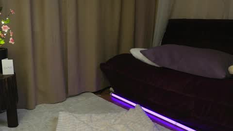 LadyEmelymoon online show from June 5, 8:14 pm