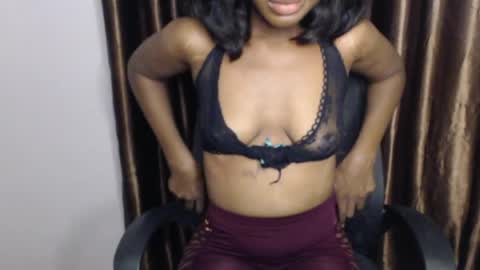 sexylila online show from May 11, 12:12 pm