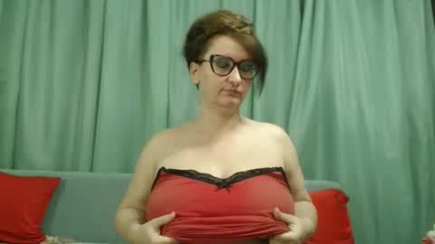 Nicole online show from April 11, 7:45 am