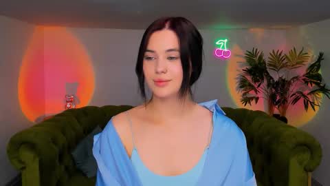 Amelia online show from October 9, 1:27 pm