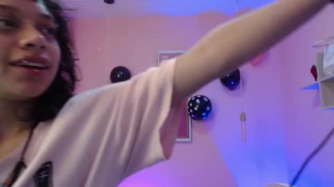 Ladywawy  online show from October 6, 1:18 pm