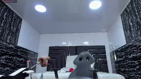 Ladyy Scarlett online show from May 6, 2:39 am