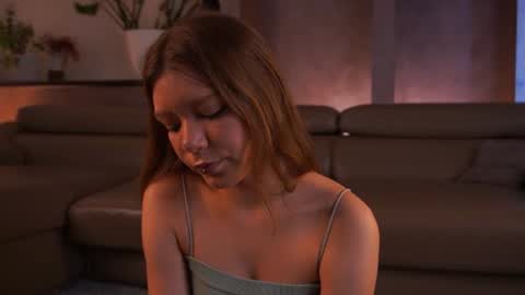 laelneizer online show from June 28, 2:13 pm