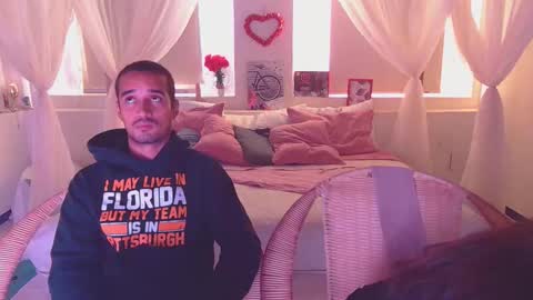 lailaasher online show from December 21, 4:24 pm