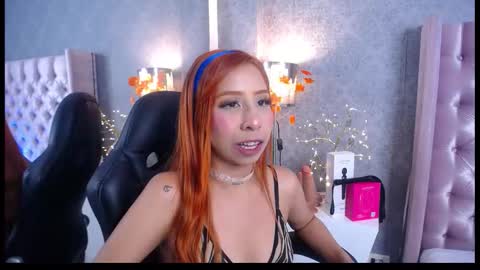 Laila Stilwills online show from February 12, 5:55 am