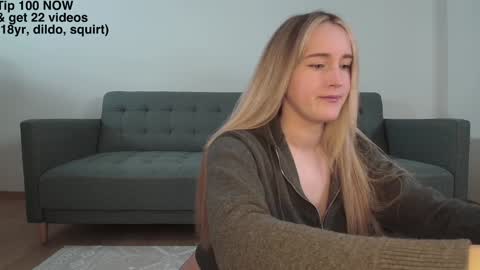 lailatoks - TIP 100 tks  get all my videos 22 VIDEOS SQUIRT PUSSY DILDO online show from March 1, 4:44 pm