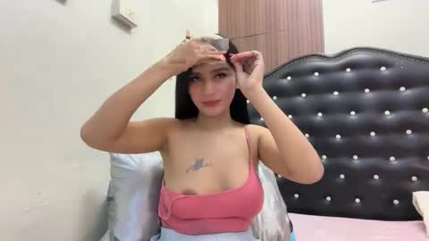 kristine online show from March 21, 11:48 am