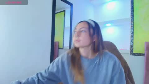Snapshot of lala_clark chatting on October 6, 12:01 pm Lala clark online show from October 6, 12:01 pm
