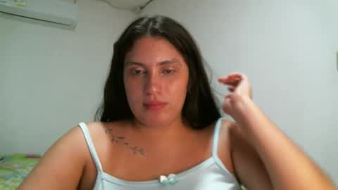 laura gomez online show from January 29, 6:54 am