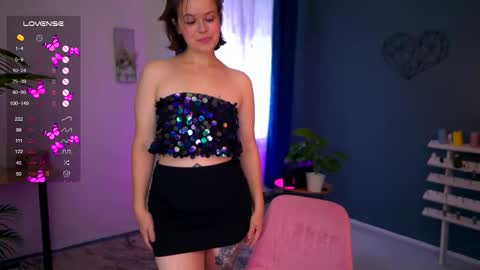 Lexi online show from October 15, 7:42 am