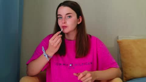 lana_gl online show from April 22, 8:21 am