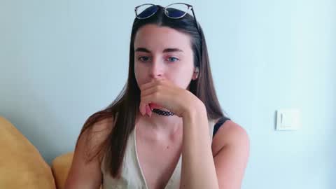 lana_gl online show from June 30, 10:25 am