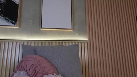 lana_lann online show from May 25, 4:07 am