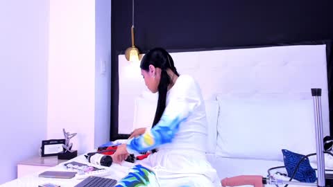 lana_milk23 online show from December 28, 7:43 pm
