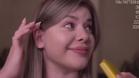 Alana online show from December 19, 6:56 pm