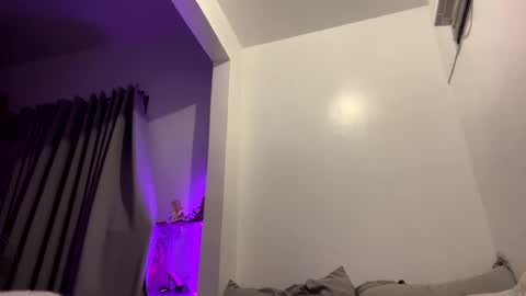 Lana online show from March 3, 1:23 pm