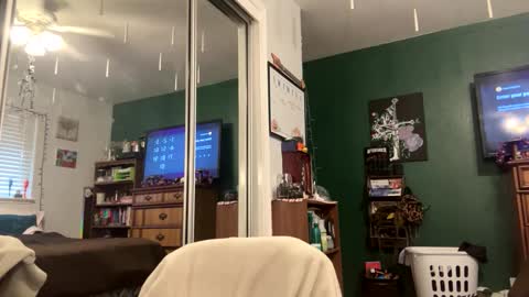 Janessa online show from October 1, 5:01 pm