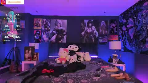 Snapshot of lanakyutt chatting on October 17, 1:59 pm L A N A online show from October 17, 1:59 pm