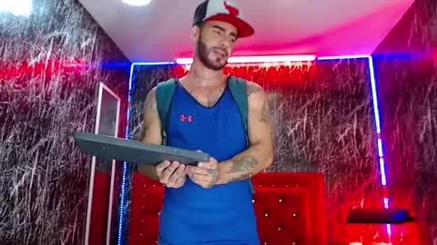 Lancelot Benwick online show from March 6, 12:54 am