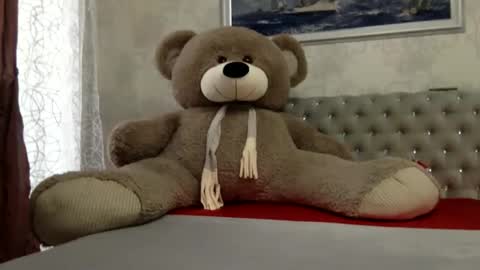 langoria online show from November 24, 8:24 am