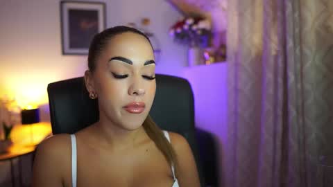 Lani online show from October 17, 1:37 pm