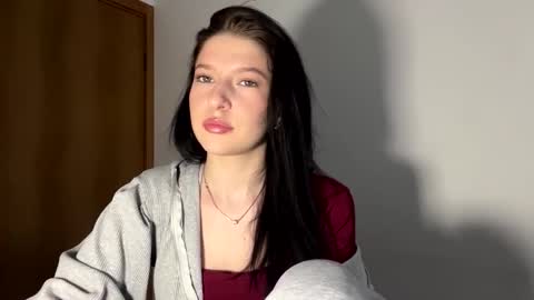 Sarah online show from February 11, 2:21 pm