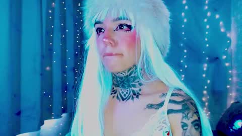 LANNIE   online show from March 12, 4:44 pm