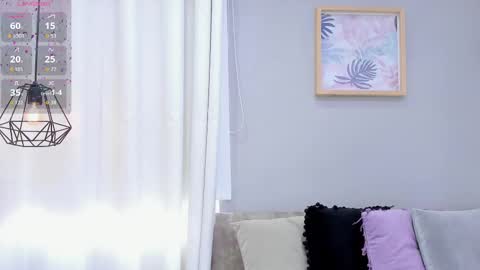      700  200   online show from September 21, 12:09 pm